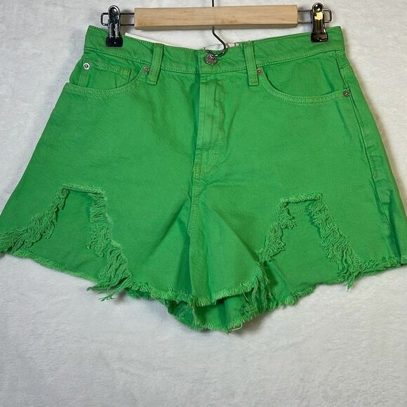 BDG Chewed A-Line Denim Short-NWT- Women 28 - Picture 5 of 6